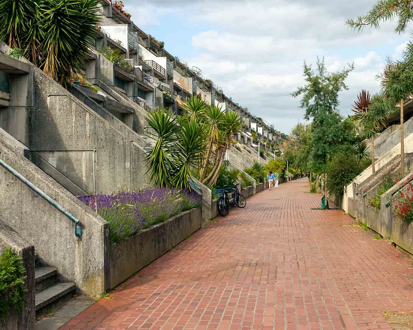 Lodged in the London Borough of Camden, the Alexandra Road Estate, also known as Rowley Way, is a remarkable example of post-war architectural ambition. This housing complex, designed by Neave Brown, offers a unique glimpse into the social and architectural landscape of 1970s London.