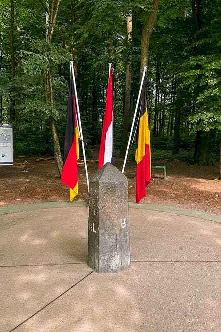 My first time visiting a three-country border was when I visited Aachen, the westernmost city in Germany. It took me a few hours on a train to get there, but I didn’t care; I wanted to go there to see the city and where Germany, Netherlands, and Belgium meet, just to be able to run from one country to the other.