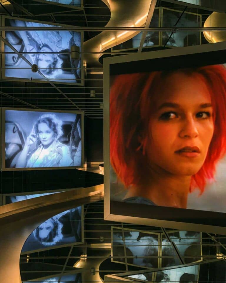 If you love movies and find yourself in Berlin, a trip to the Deutsche Kinemathek, also known as the Berlin Cinema Museum, is an absolute must. Discover the magic of German film and television history at this extraordinary museum in Potsdamer Platz.