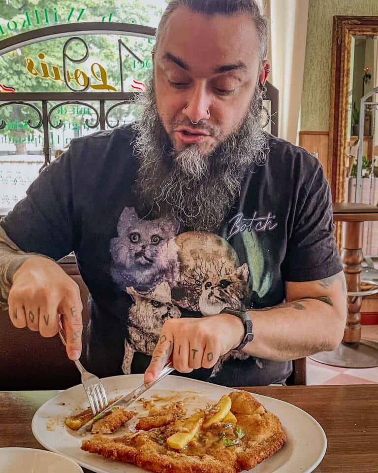 Get ready to conquer Berlin's biggest schnitzel at Louis! This legendary restaurant in historic Rixdorf serves up an epic pork schnitzel that's over a kilo. Discover the taste of tradition and challenge your appetite.