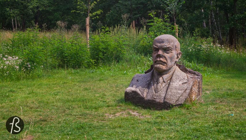 It seems like the Lenin statue in the Potsdam Volkspark came secretly to its location. Nobody knows what happened here, but we know that there is a massive Lenin bust sitting peacefully in one of the largest parks in Potsdam. Nobody voted for it to be there, the people that take care of parks didn't do it, but it is there now.