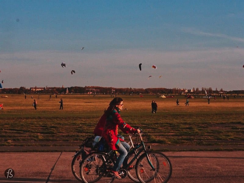We love taking our cameras to Tempelhofer Feld. There you can see the best sunsets that Berlin has to offer and the fact that the park is famous for people doing sports makes it an even more interesting photography spot.