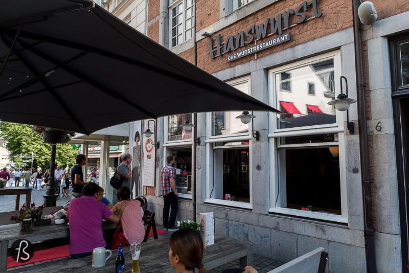 Hanswurst Aachen: The First German Restaurant focused on Sausages - Hanswurst opened in 2011 as the first sausage restaurant in Germany. There you are going to be able to find sausages from every region of Germany. From traditional roasted sausages to curry and blood sausages. From sausage burgers to salads and vegetarian sausages for those who don’t like meat that much.