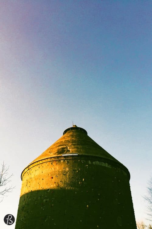 Some of the bunkers that we visited are somehow hidden on plain sight and this is exactly where the bunker known as Der Kegel is. This bunker can be found in the middle of RAW area in Friedrichshain and, since 2005, it is used as a climbing tower. I can’t say how many times I had a beer next to this building before I realized that those people were climbing an old Second World War bunker in the middle of one of the most alternative parts of Berlin.