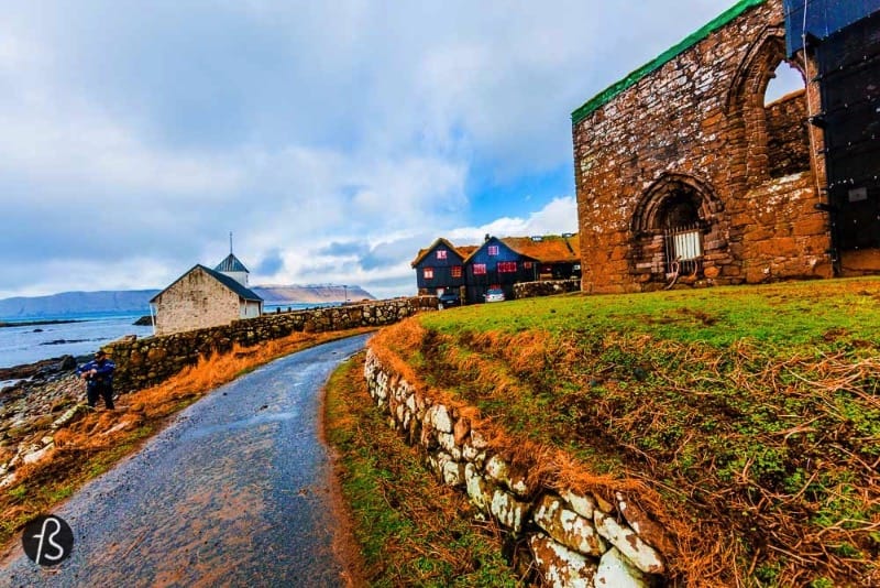 When we first started researching Faroe Islands, one of the first sights that appeared to us was St. Magnus Cathedral. The largest medieval building in the Faroes lays in ruins today after its construction started in 1300. Bishop Erlendur ordered its construction but the building was never finished as it was never roofed. We cannot say why this happened but we can say that this is a interesting place to visit.