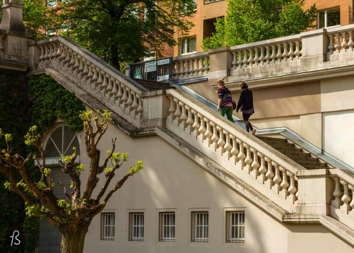 In 2016, this Neukölln hidden gem celebrates its 100th year birthday and we are here to show you all why you need to go there and sing happy birthday to it. Generations of Berliners have been to Körnerpark, enjoying themselves in this oasis of peace in the midst of a hectic Neukölln. People go there to play football, to run, walk, relax and picnic.