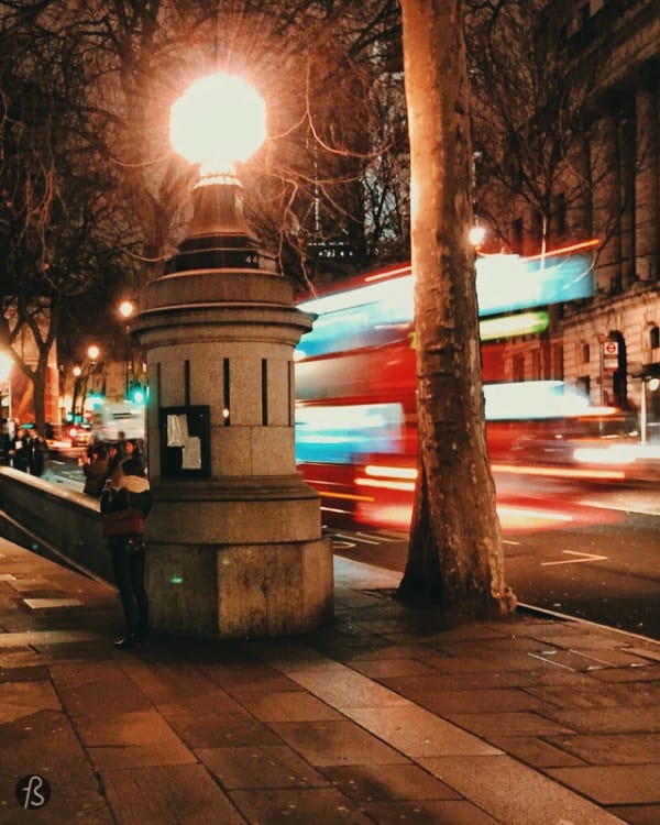 The last time I went to London, I wanted to see something a little bit different, and this is how I manage to find the smallest police station in Great Britain. Yeah, this is for real and is located on the southeast corner of Trafalgar Square. If you have been to this square, there is a great chance that you already have seen this but… Since you didn’t know what were you looking, you just ignored it like everybody that went by while I was taking pictures of it on a cold February night earlier this year.