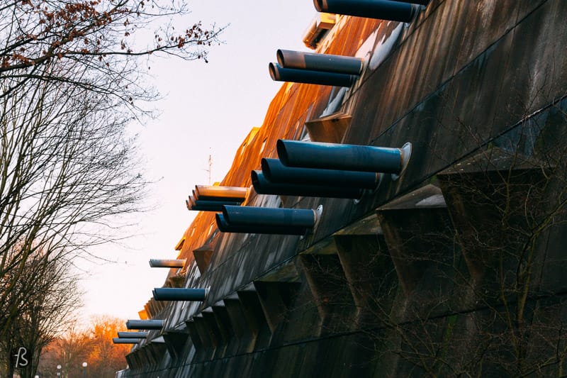 When we started planning our time in Athens, we knew we would have to visit a place related to Olympic history. We learned about a stadium where the Olympic torch leaves every 4 years, in a long journey to a new host city. But we didn't know its name.