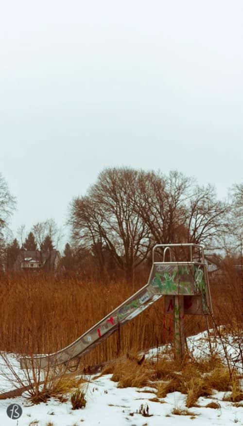 Far away from the tourists the flock Berlin there is a neighborhood called Kaulsdorf, and it’s there that you will find the lonely hippo known as Knautschke after a famous hippo that was born in the Berlin Zoo back in 1943. Knautschke has the entire Freibad Wernersee to himself but, when I was there, I didn’t see he enjoying much of it. Maybe it was cold; maybe it was the fact that the pool was frozen. Maybe he was just waiting for a time where he would have company, but this will, probably, never happen.