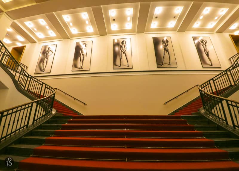 If you liked C/O Berlin, what do you think about having an afternoon dedicated to photography? If you feel like it, you can do like I did and walked nearby to the Museum of Photography. This large space used to be a casino but, nowadays, is a space dedicated to the work of famous portrait and fashion photographers. There you will also find Helmut Newton Foundation with a lot of material from Helmut Newton’s long fashion photography career. There you will also be able to see his wife’s photography, Alice Springs.