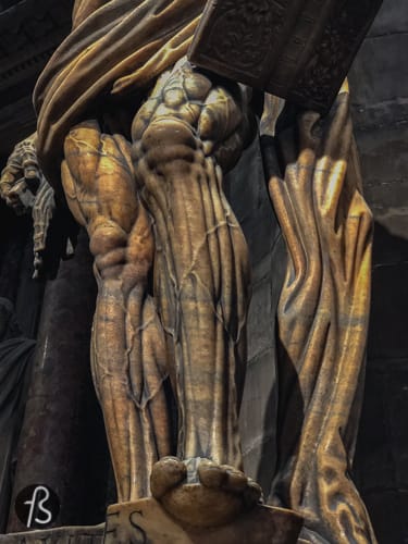 There is one particular sculpture that caught my attention when I visited the Duomo di Milano for the first time. The piece is called St Bartholomew Flayed, and it was created by Marco d'Agrate back in 1562. And that skinless statue is so unusual that I had to research it and write this article with everything I know now about it.