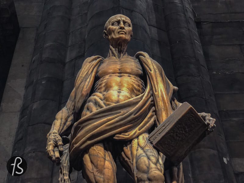 There is one particular sculpture that caught my attention when I visited the Duomo di Milano for the first time. The piece is called St Bartholomew Flayed, and it was created by Marco d'Agrate back in 1562. And that skinless statue is so unusual that I had to research it and write this article with everything I know now about it.