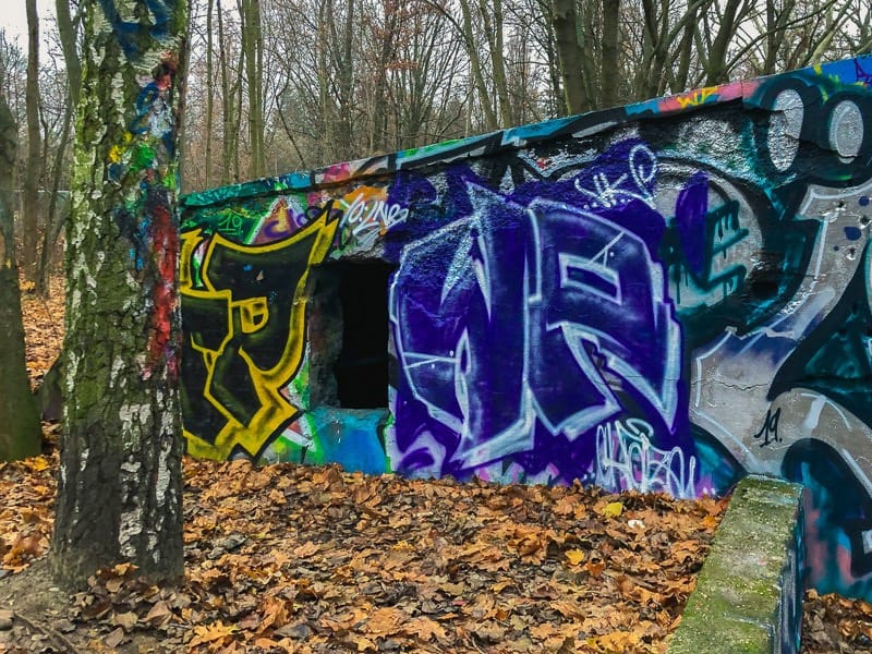 This is one of the few bunkers in Berlin that is easy to enter. This happens because the place is abandoned in the middle of a park and, even though it keeps getting walled in, people break it down and make it easy to enter it.